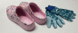 Preview: Damen Gartenclogs Schmetterling rosa mit passenden Gartenhandschuhen 2 teiliges Gartenset