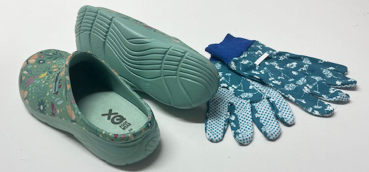Preview: Damen Gartenclogs Schmetterling mint mit passenden Gartenhandschuhen 2 teiliges Gartenset