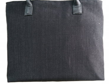 Außergewöhnliche schwarze Henkeltasche mit Metallherz