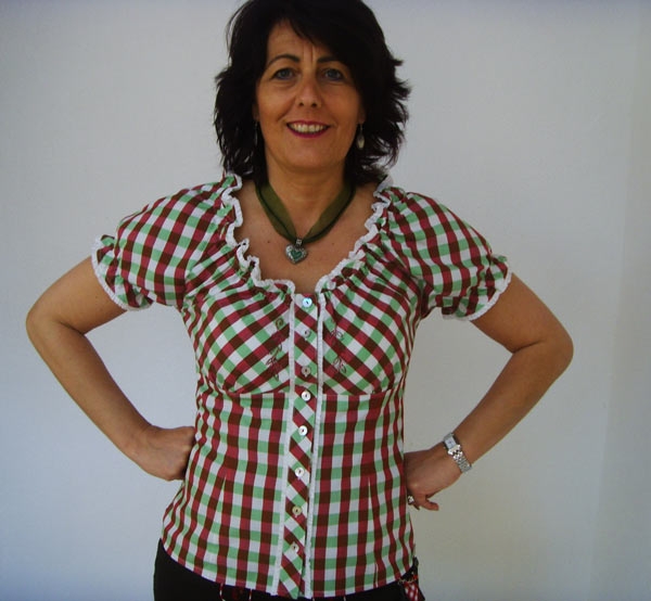 Modische karierte Trachtenbluse Ramla in rot/grasgrün Spieth & Wenksky