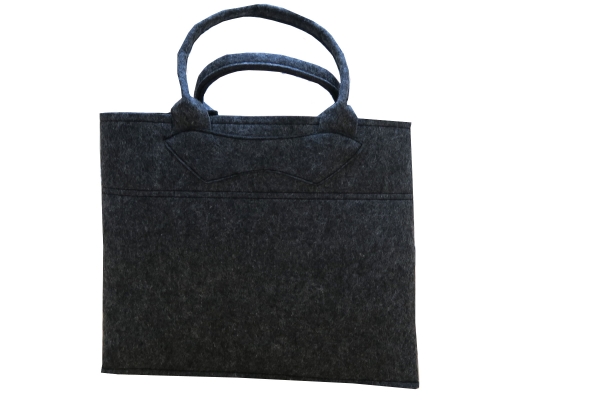 Filztasche dunkelgrau mit blau kariertem Herz und Henkel